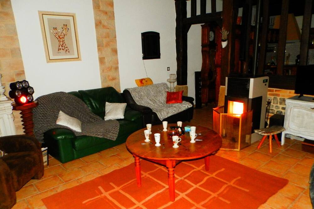 Photo of Livingroom in Ocqueville
