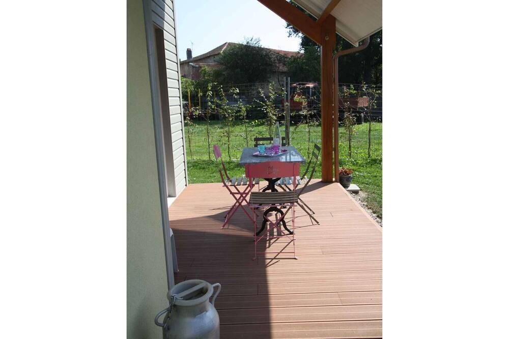 Photo of Patio Balcony in Chamagne