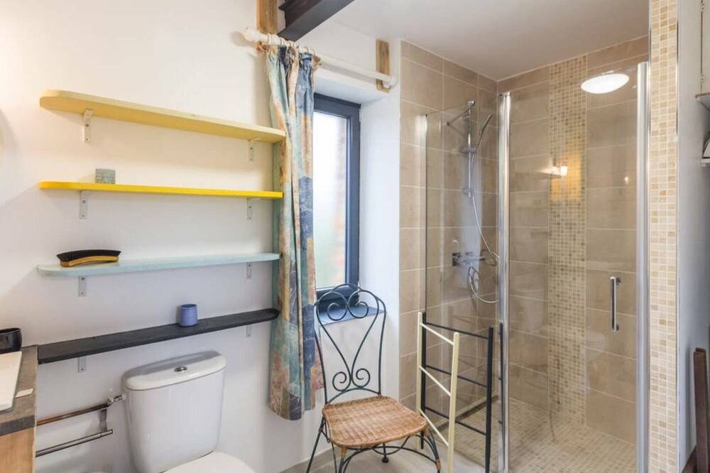 Photo of Bathroom in Saint-Jouin-Bruneval