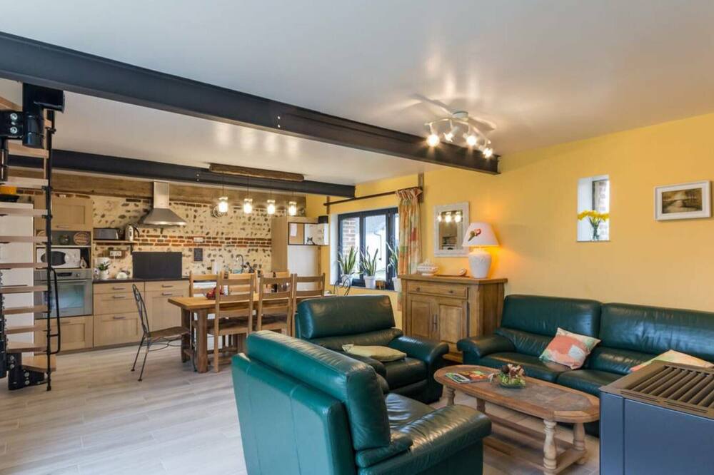 Photo of Livingroom in Saint-Jouin-Bruneval