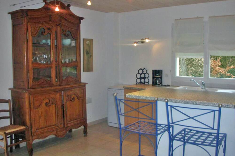 Photo of Kitchen in Saint-Leonard