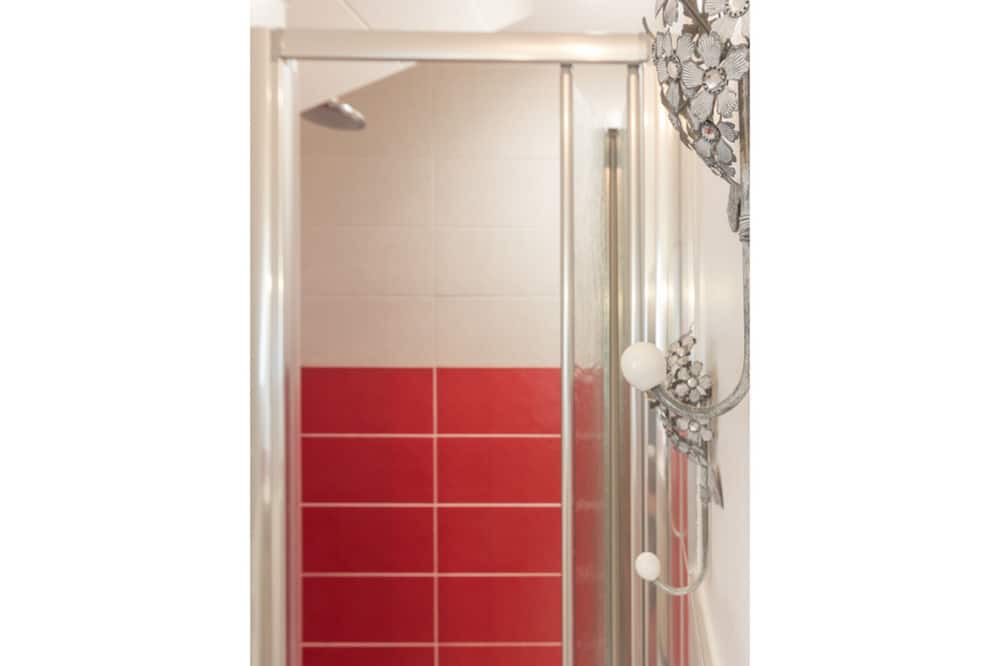 Photo of Bathroom in Paluel