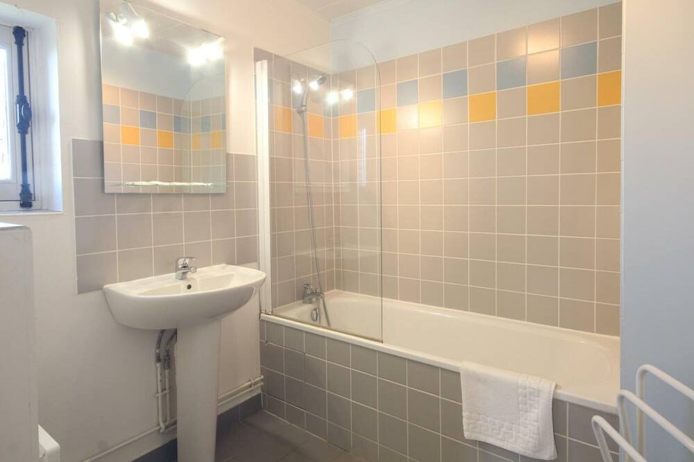 Photo of Bathroom in Vattetot-sur-Mer