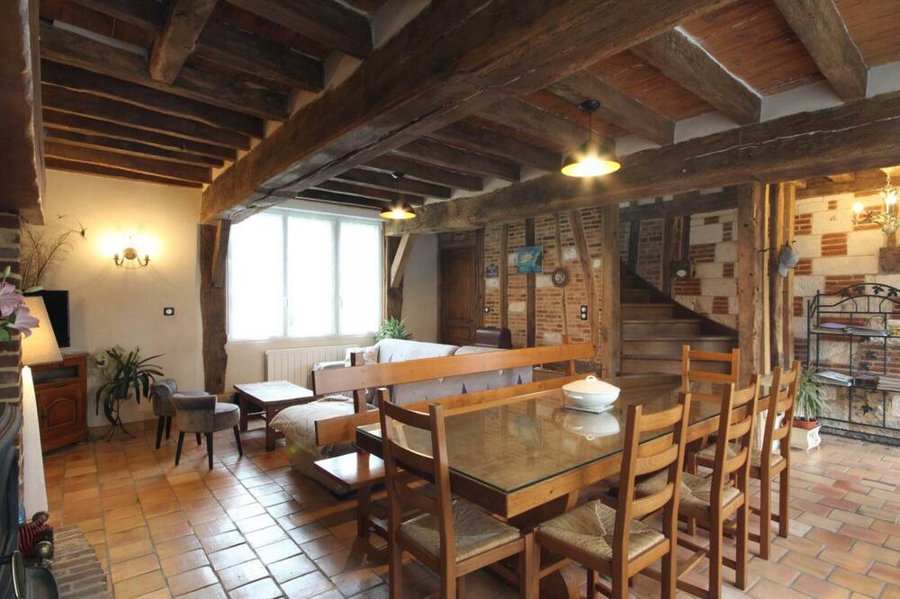 Photo of Livingroom in Saint-Paer