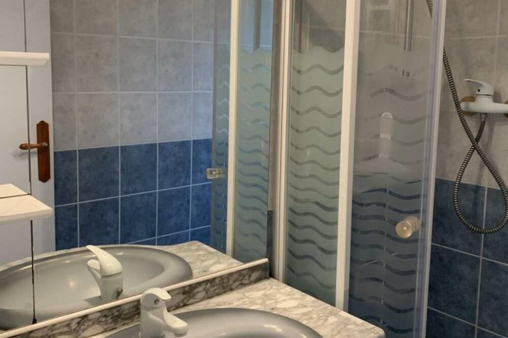 Photo of Bathroom in Quiberville