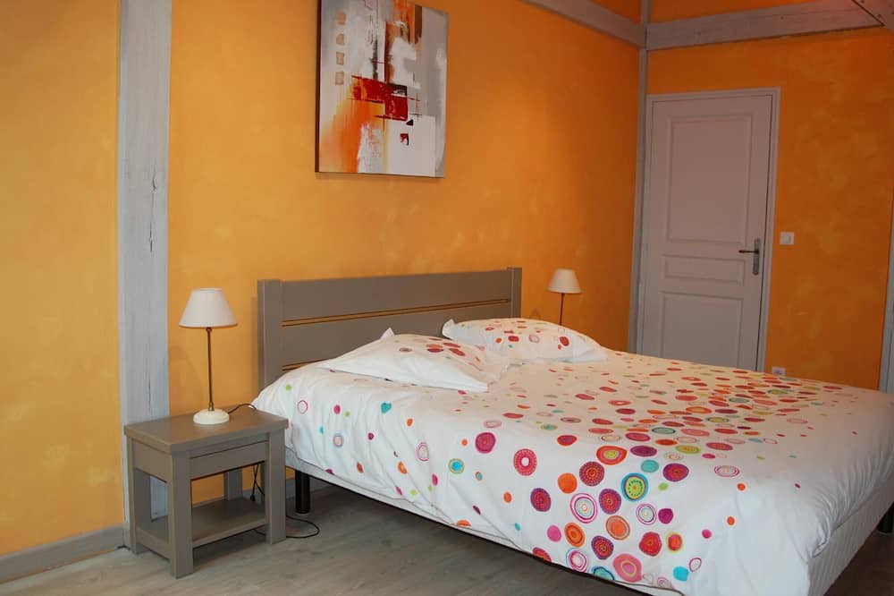 Photo of Bedroom in Port-Jerome-sur-Seine