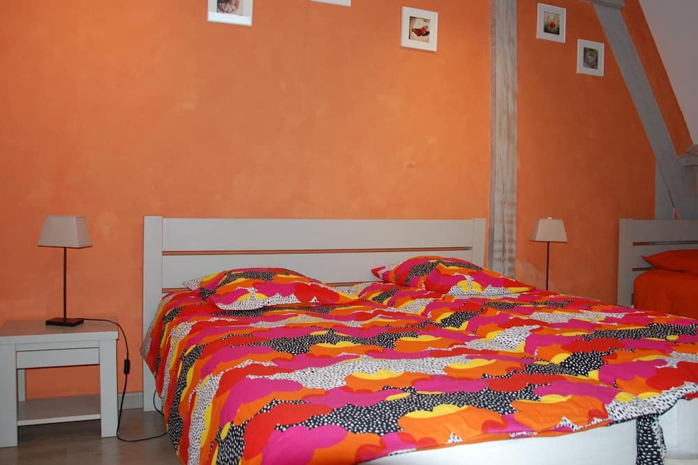 Photo of Bedroom in Port-Jerome-sur-Seine