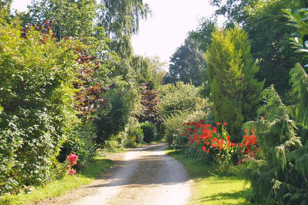Photo of Outdoor in Riville