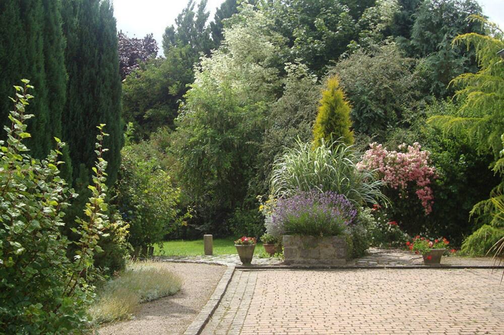 Photo of Outdoor in Riville