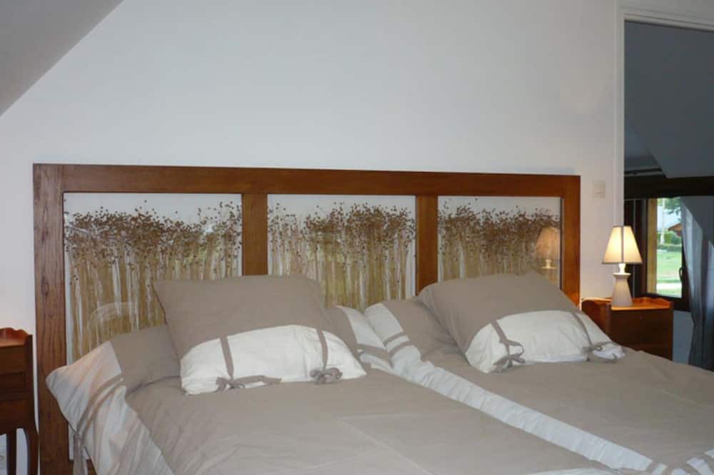 Photo of Bedroom in Fresne-le-Plan