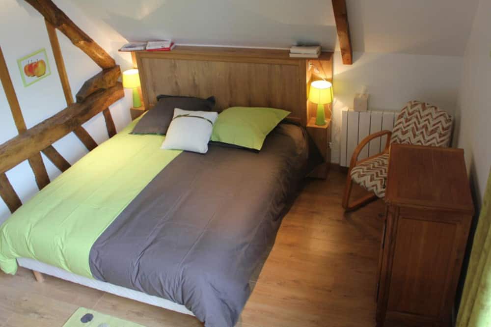 Photo of Bedroom in Fresne-le-Plan