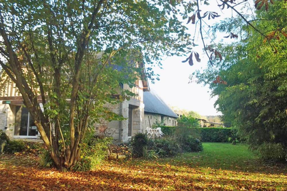 Photo of Outdoor in Saint-Pierre-de-Manneville