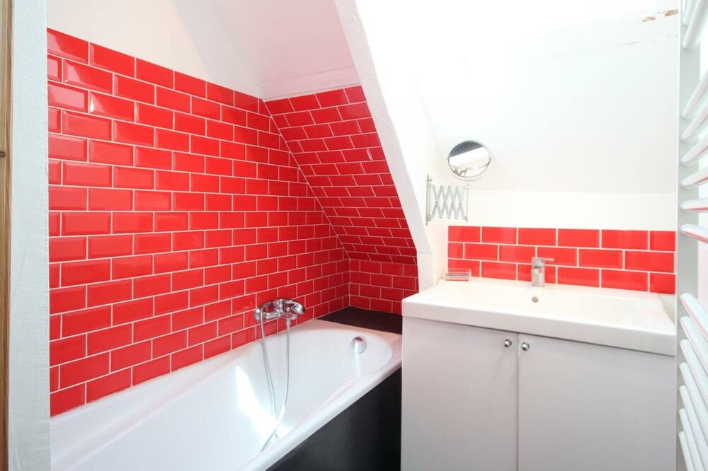Photo of Bathroom in Ambrumesnil