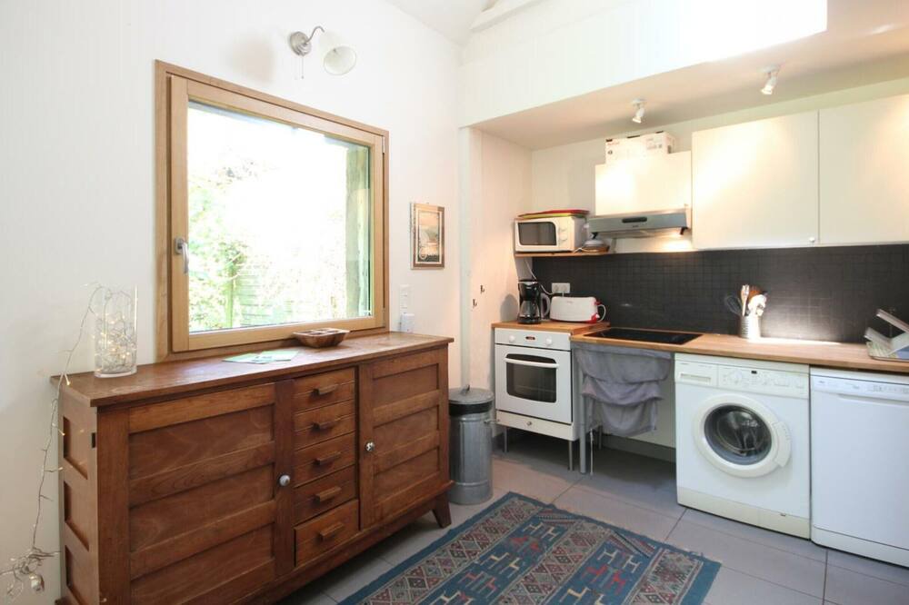 Photo of Kitchen in Ambrumesnil