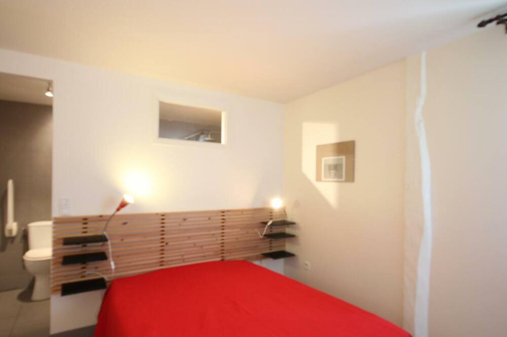Photo of Bedroom in Ambrumesnil