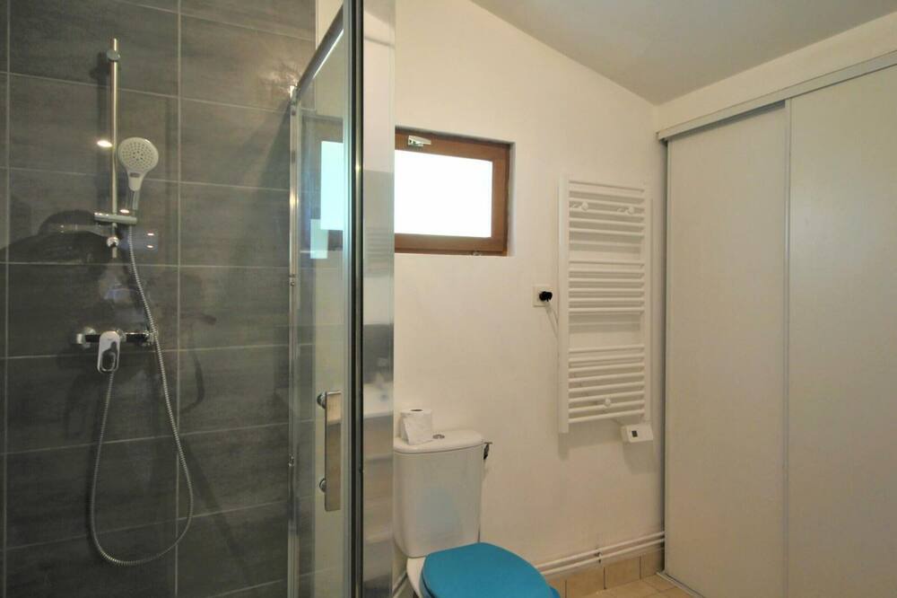 Photo of Bathroom in Saint-Jouin-Bruneval