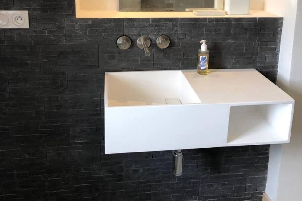 Photo of Bathroom in Saint-Jean-aux-Bois
