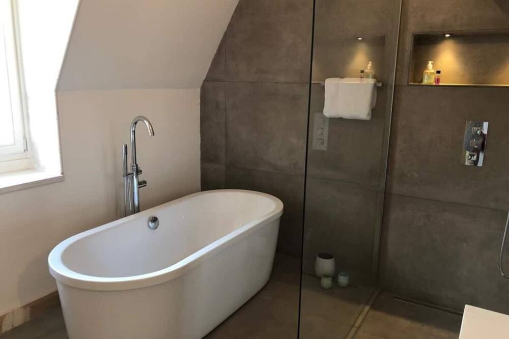 Photo of Bathroom in Saint-Jean-aux-Bois