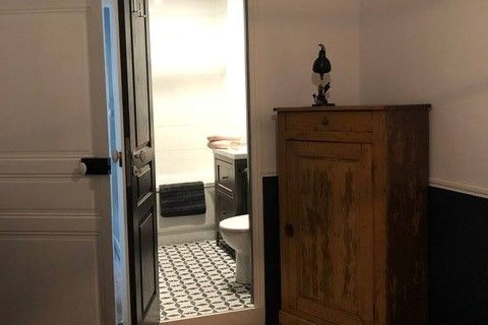 Photo of Bedroom in Grangermont