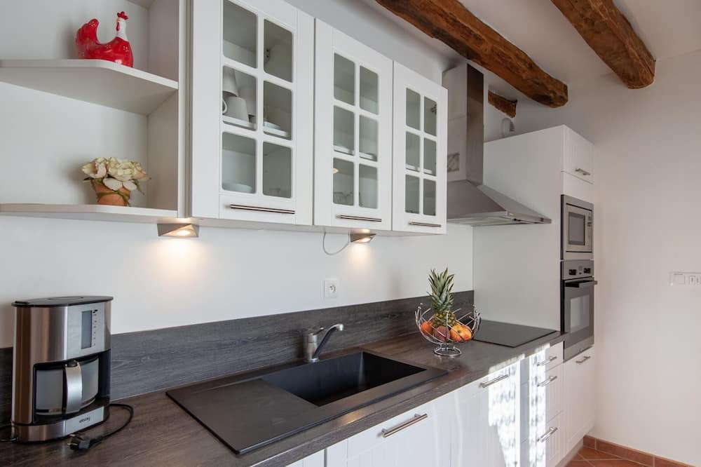 Photo of Kitchen in Courcelles