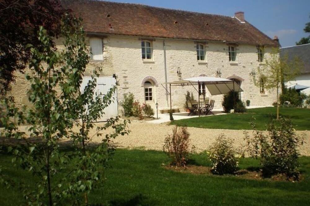 Photo of Outdoor in Malesherbes