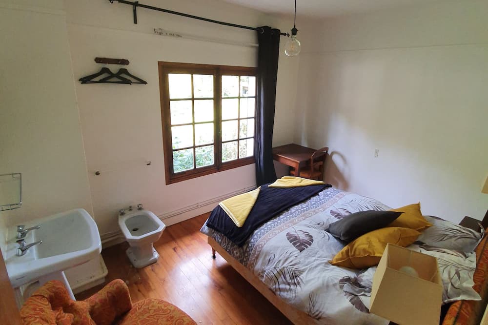 Photo of Bedroom in Guerard