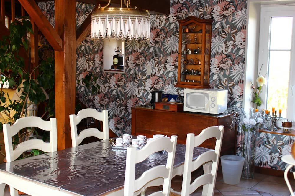 Photo of Kitchen in Lanneray