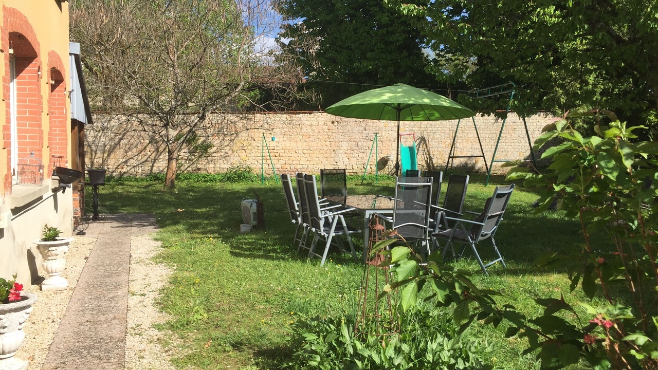Photo of Outdoor in Maranville
