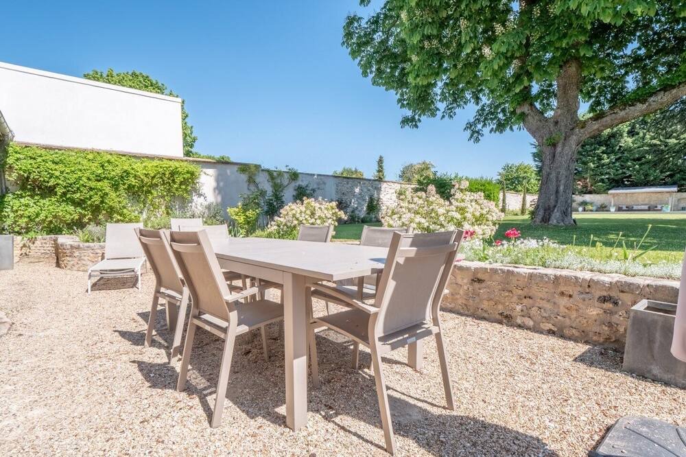 Photo of Patio Balcony in Saint-Nom-la-Breteche