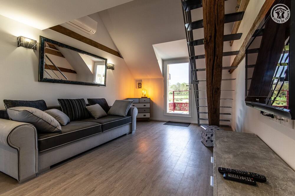 Photo of Livingroom in Saint-Loup-Geanges