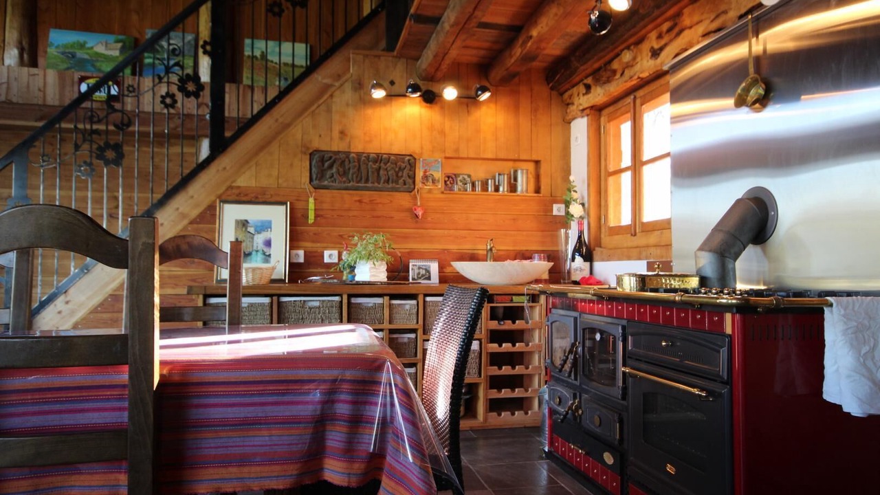Photo of Kitchen in Varennes-sous-Dun