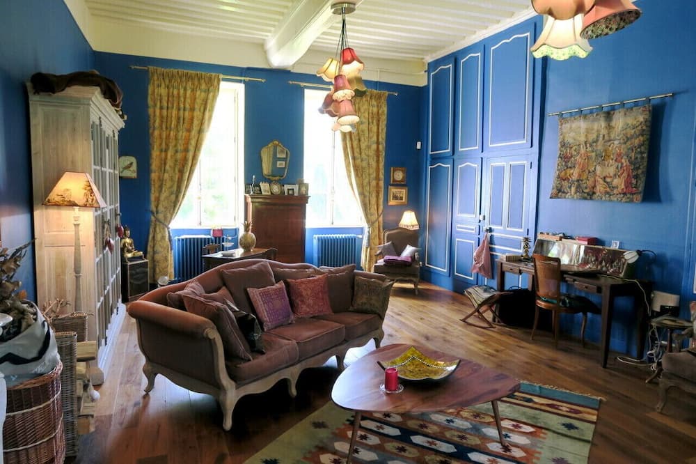 Photo of Livingroom in Lavault-de-Fretoy