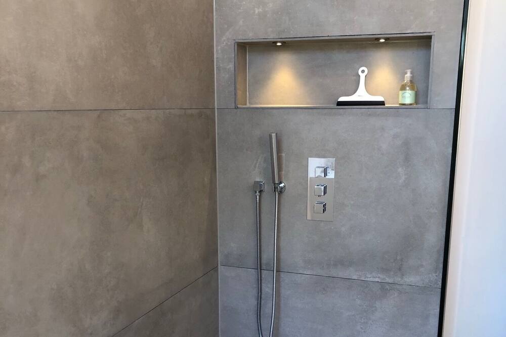 Photo of Bathroom in Saint-Jean-aux-Bois