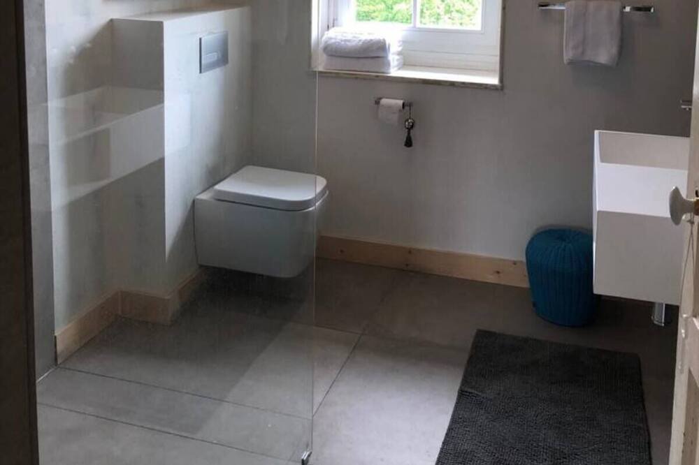 Photo of Bathroom in Saint-Jean-aux-Bois