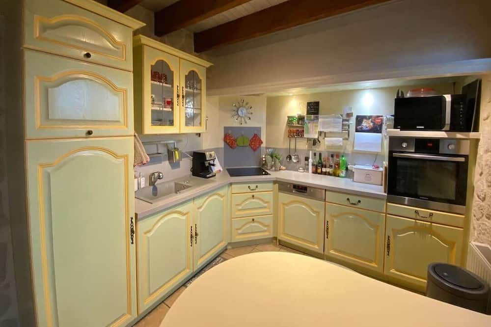 Photo of Kitchen in Brunembert