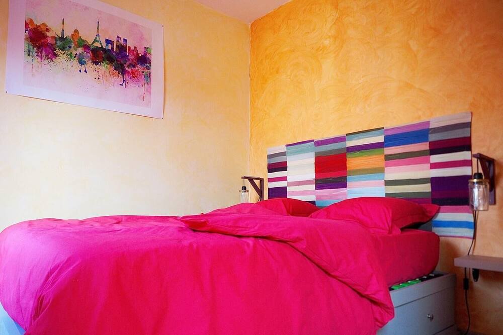Photo of Bedroom in Mailly-la-Ville