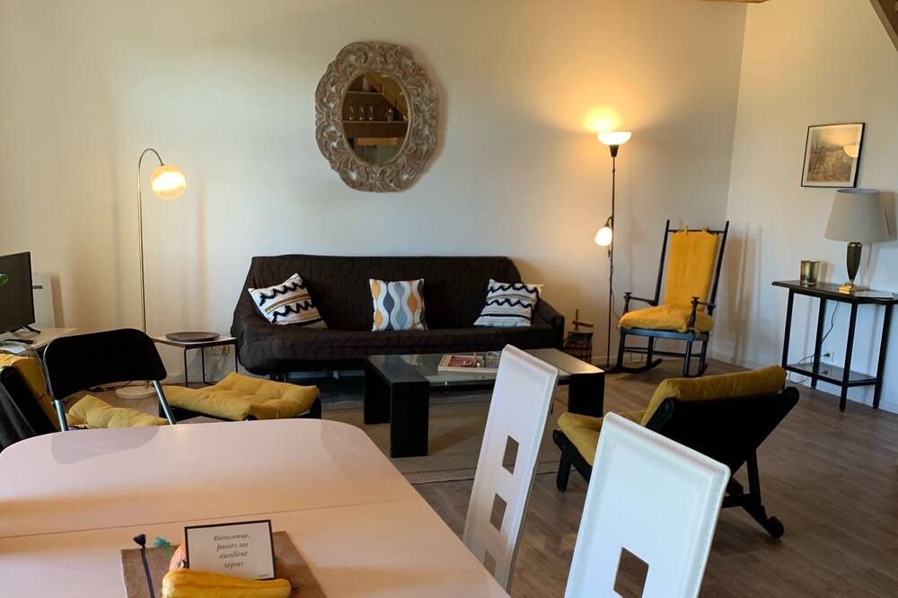 Photo of Livingroom in Commes
