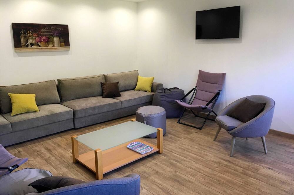 Photo of Livingroom in Gouy-sous-Bellonne
