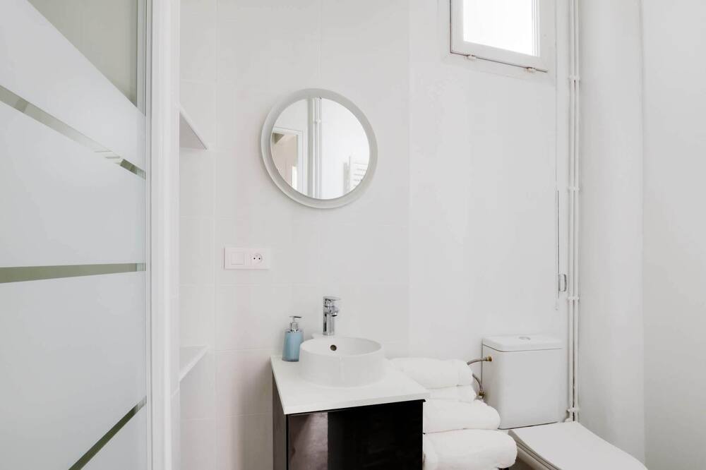 Photo of Bathroom in Hincmar