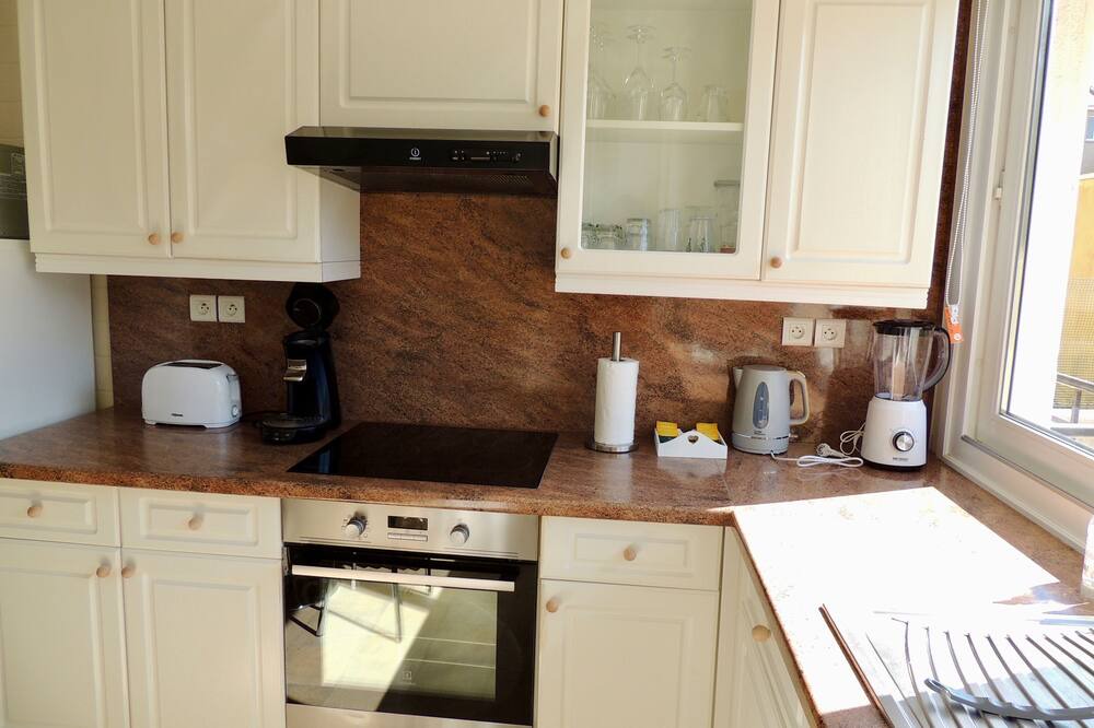 Photo of Kitchen in Glacis-Victoire
