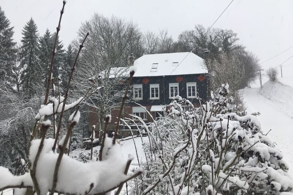 Photo of Outdoor in Signy-lAbbaye