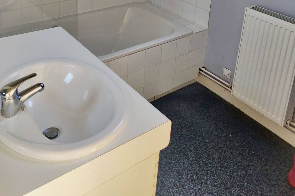 Photo of Bathroom in Beuzeville