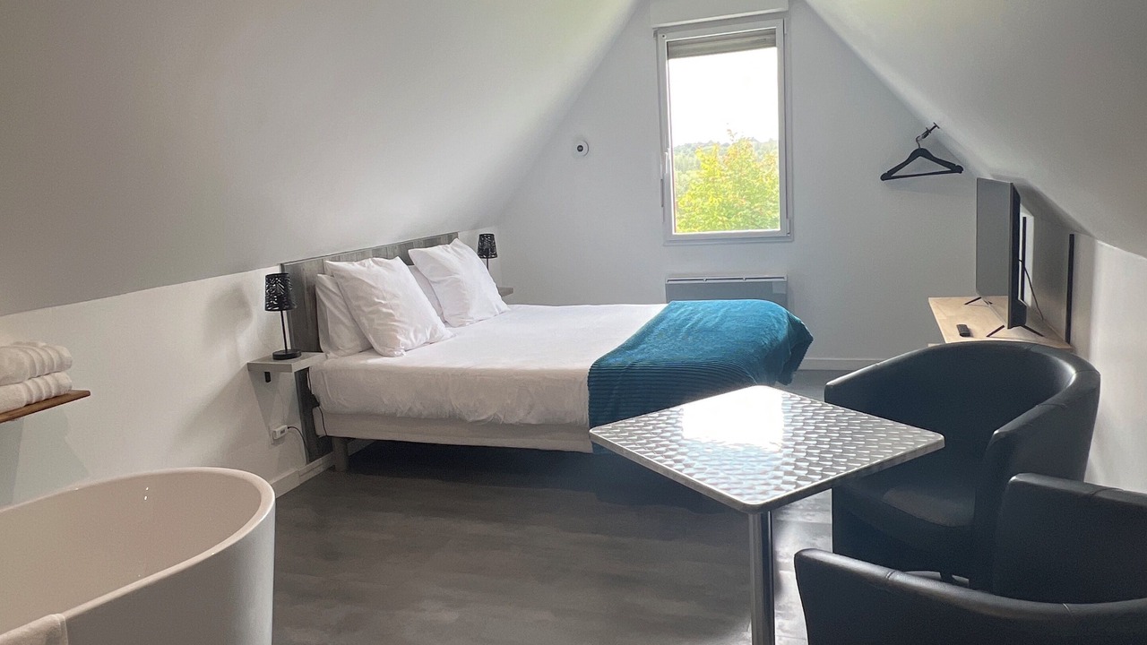Photo of Bedroom in Isques
