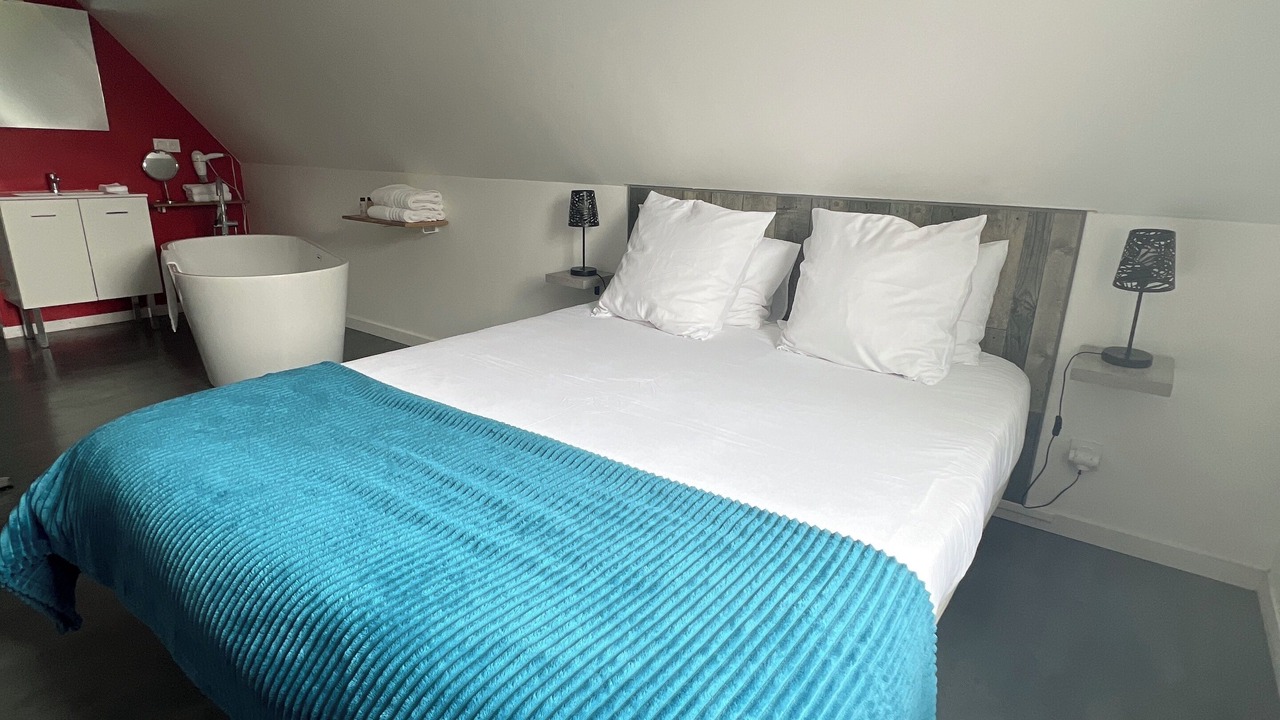 Photo of Bedroom in Isques