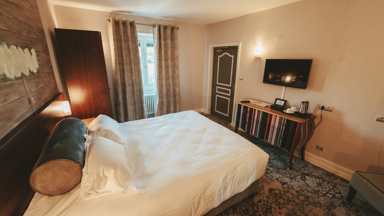 Photo of Bedroom in Chaintre