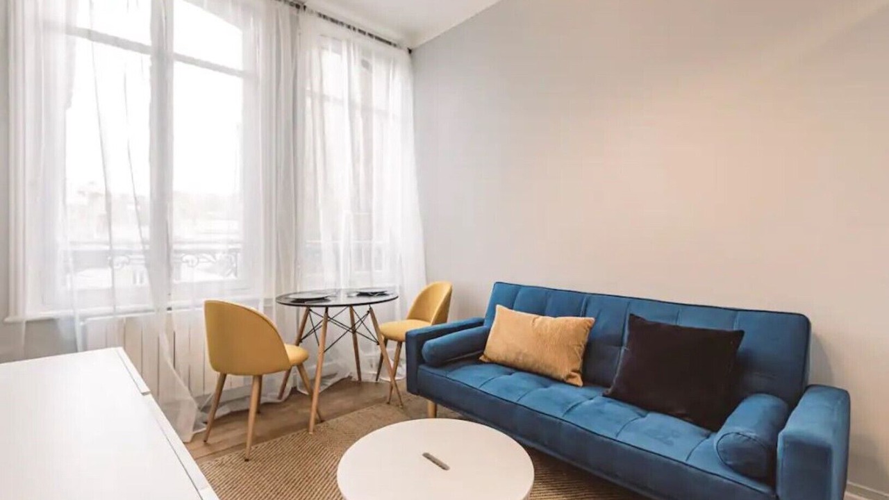 Photo of Livingroom in Courlancy