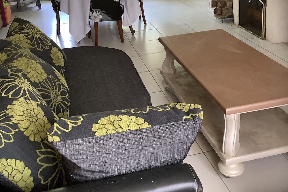 Photo of Livingroom in Bessines-sur-Gartempe