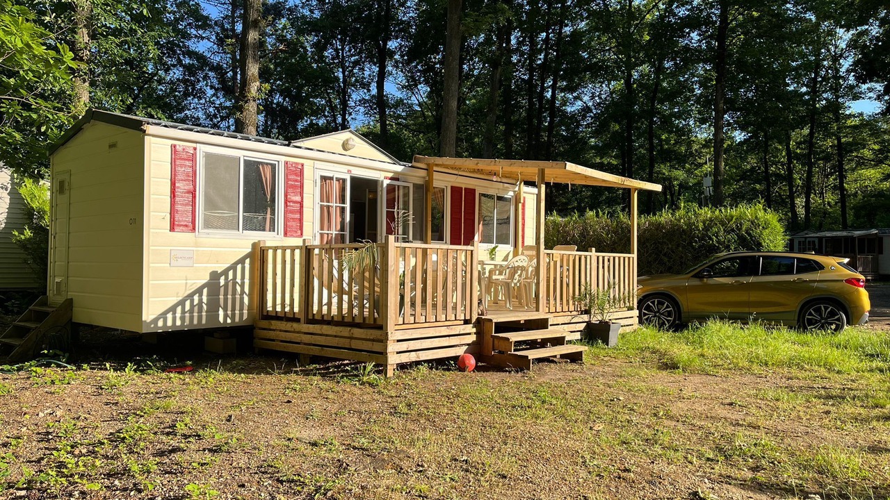 Photo of Outdoor in Saint-Cheron