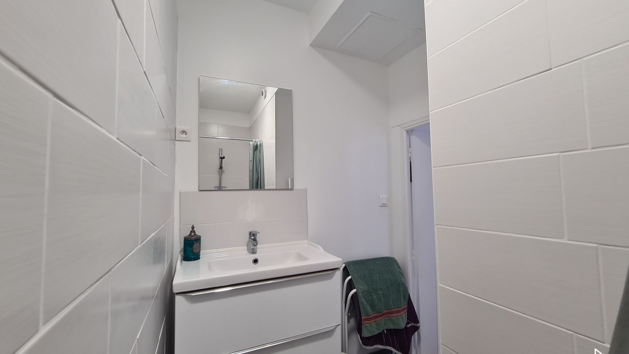 Photo of Bathroom in Dieppe