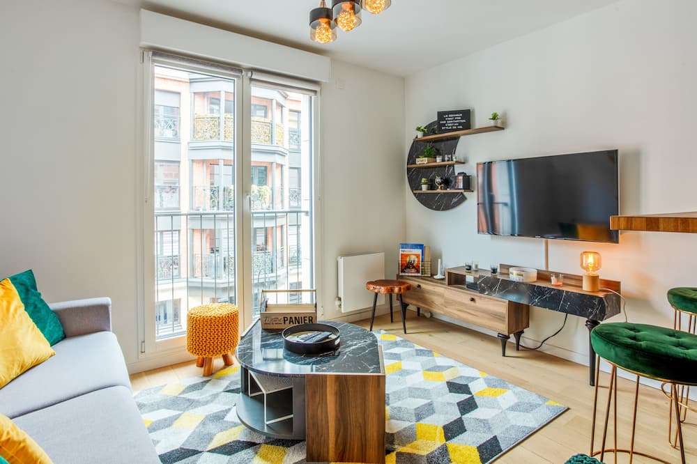 Photo of Livingroom in Puteaux
